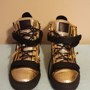 Giuseppe's size 45 italy